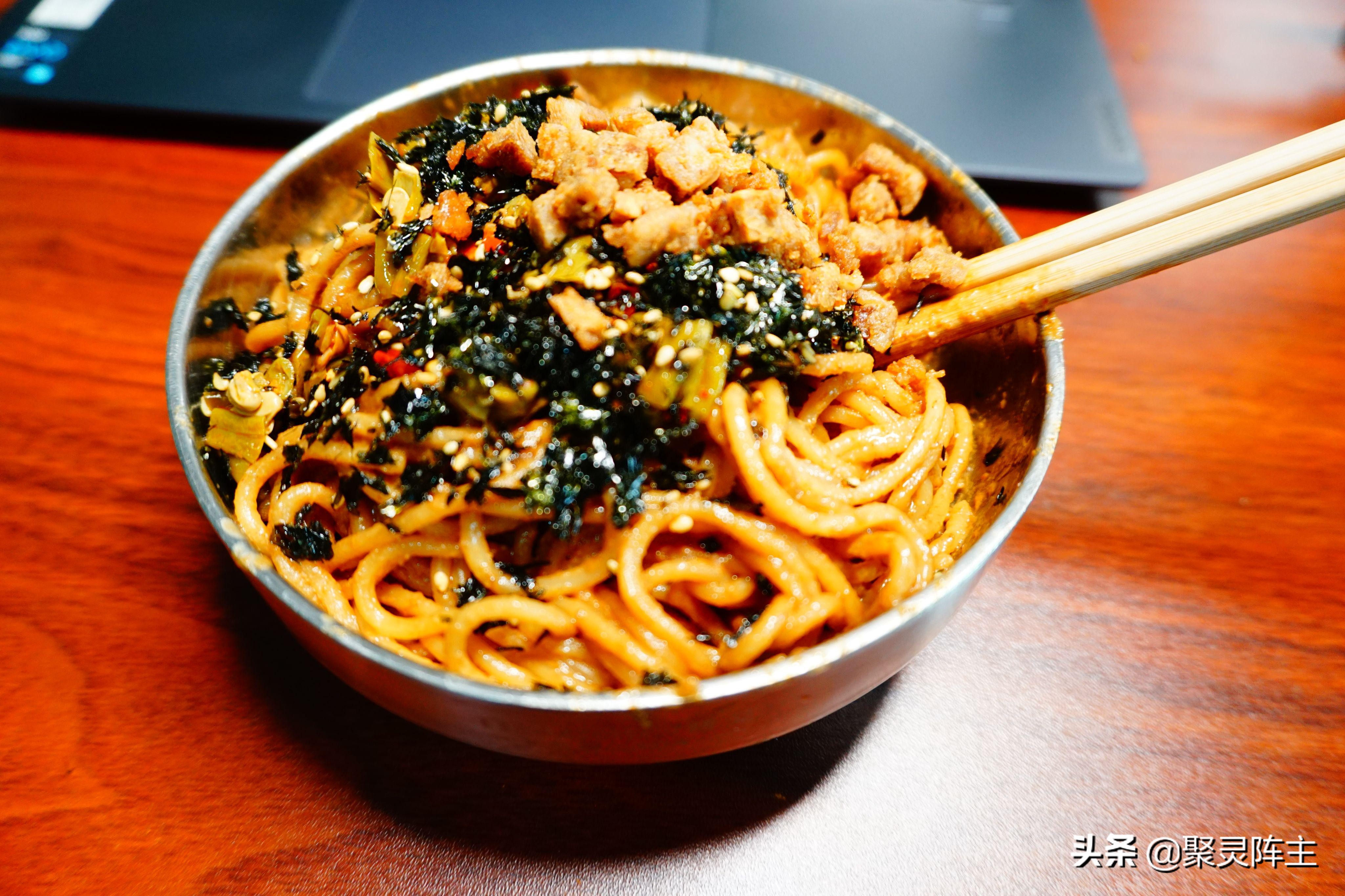 谁才是值得无限回购的YYDS？实测7品牌15款常温速食告诉你答案