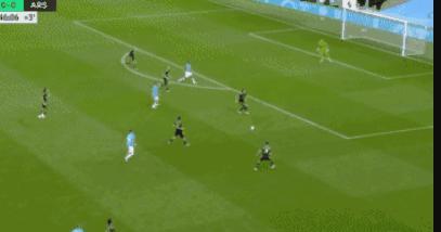 复盘曼城VS阿森纳：再好的门将也拯救不了大卫·路易斯自杀式防守