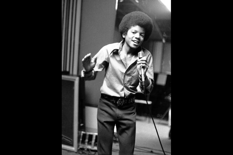 音乐之神迈克尔杰克逊,迈克尔杰克逊动感摇滚英文歌曲