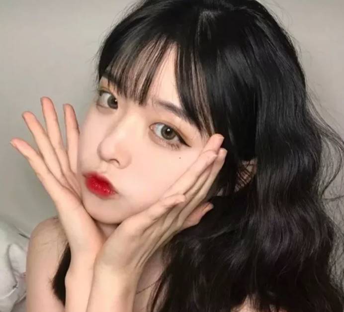 适合干皮遮瑕效果好的隔离霜,隔离霜是不是会让妆容更持久