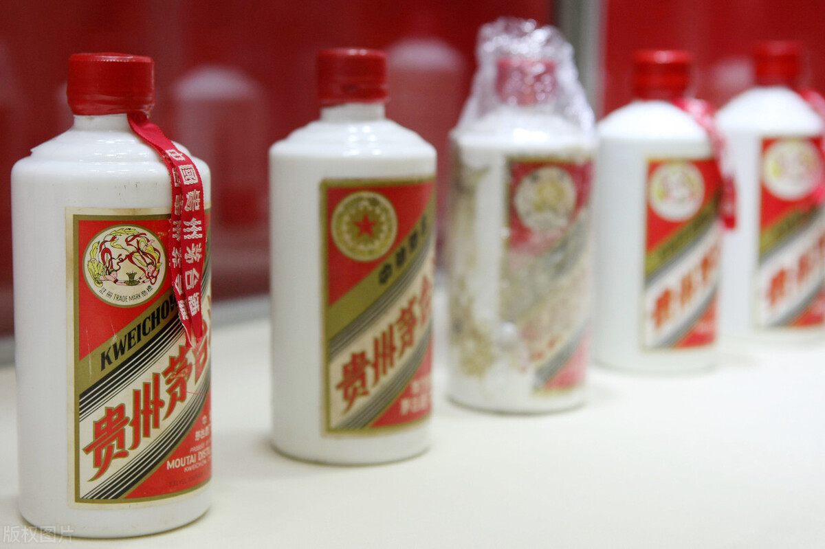 500毫升53度的白酒是多少斤,500毫升的白酒等于一斤吗