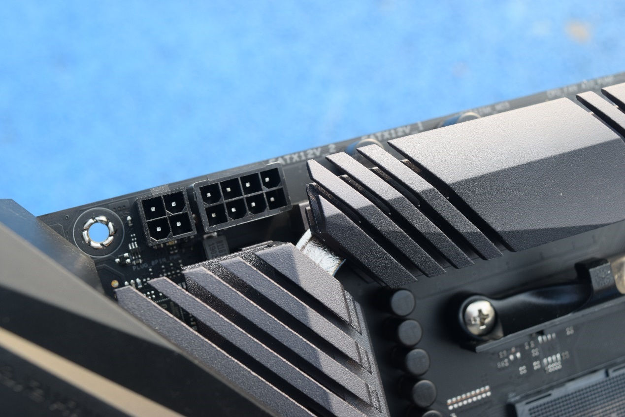 rogstrixx570-ggaming璇勬祴,rogstrixx570-egaming涓绘澘瓒呴