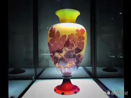 一位将东方之美推向世界的工艺大师，开启了法国新艺术的盛行