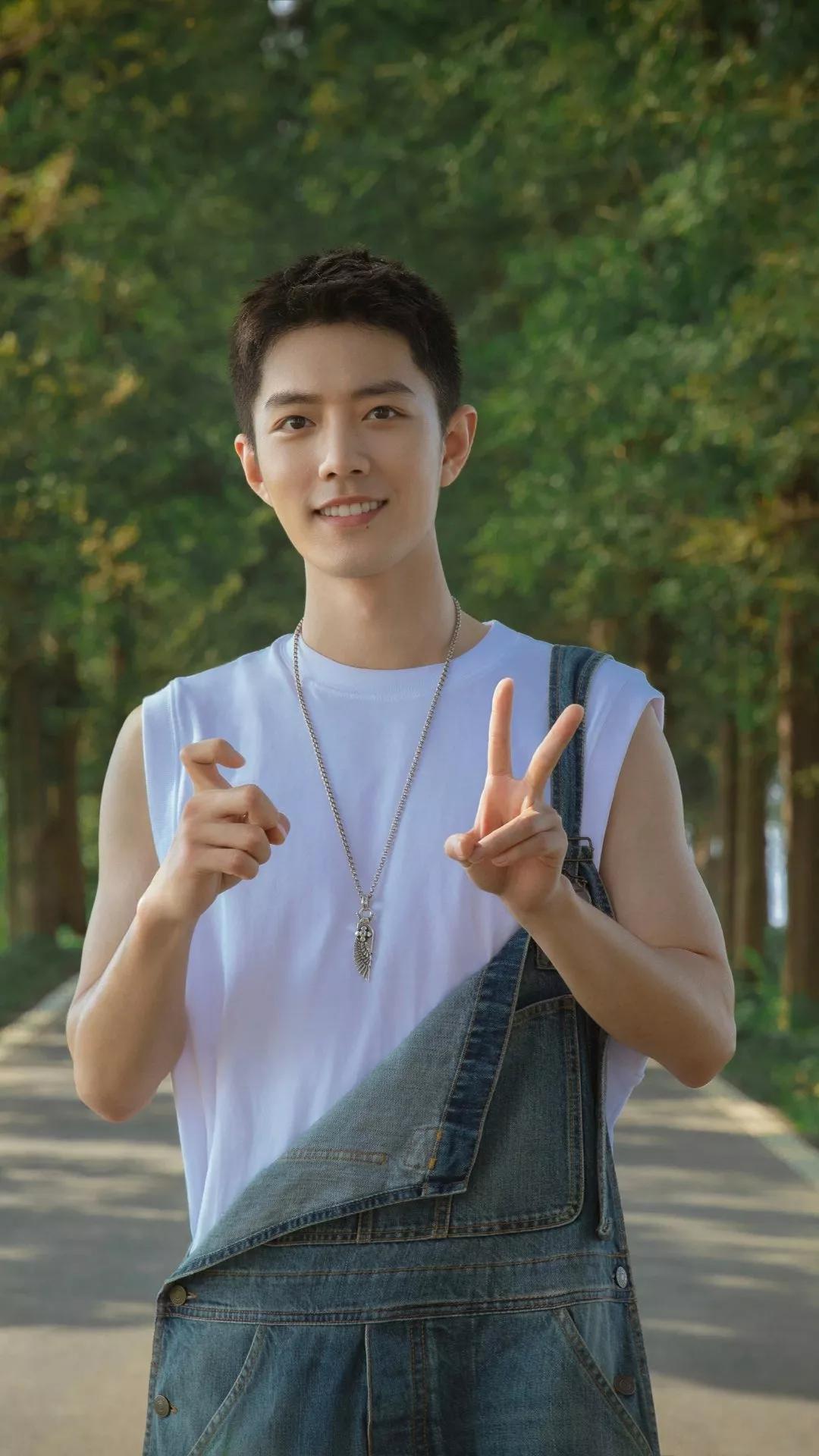 燃烧吧少年肖战,燃烧吧少年肖战爸妈探班