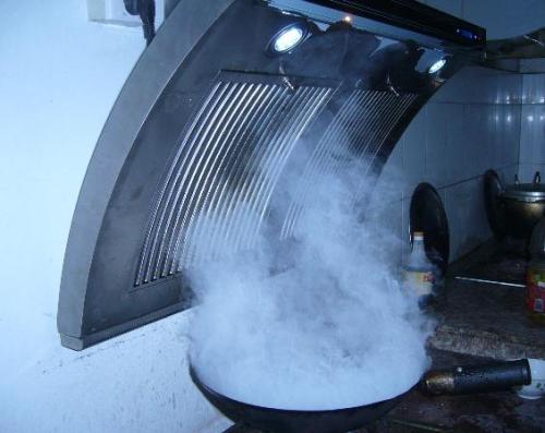 厨房油烟机顽固污垢清洁小妙招,油烟机污垢小妙招视频