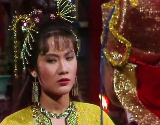 香港影星摇篮有两个，亚视艺员培训班也有很多大腕，黎明领衔