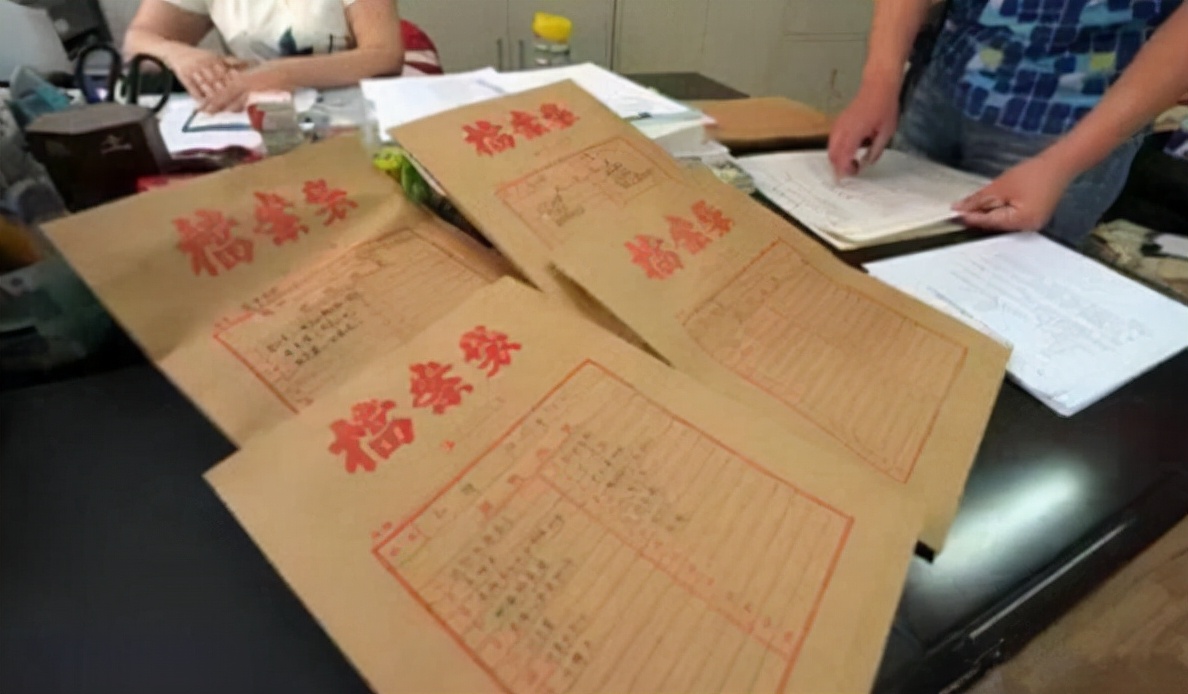 毕业生找到工作后档案应该放哪里,大学毕业后档案一直放在家两年多