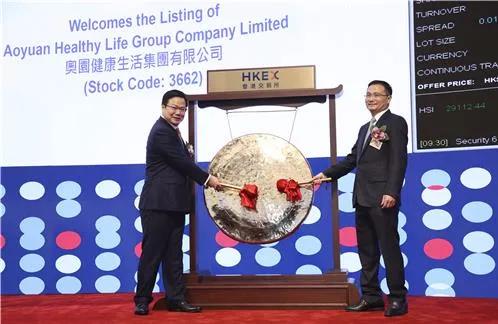 现金694.4亿，无短期偿债压力，奥园郭梓文大手笔拿地底气足