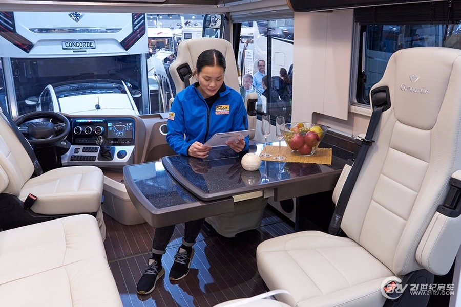 依维柯a型房车二手车,依维柯可拓展房车推荐20-30万左右