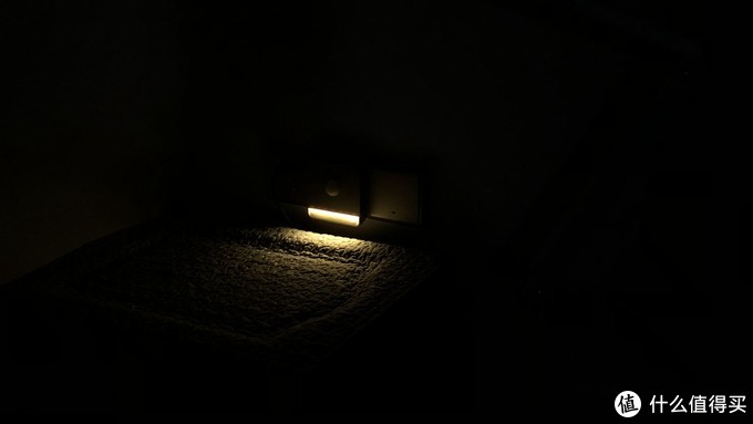 施耐德皓呈系列小夜灯现场效果,施耐德颜值开关插座