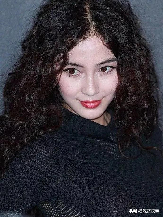 大小脸遮一半脸的发型,剪显得脸大一点饱满一点的发型