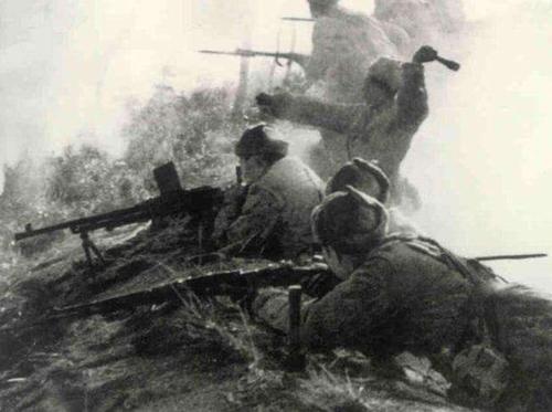 硬核班长蔡兴海带一个班大战上甘岭歼敌四百，全班九人竟无一阵亡