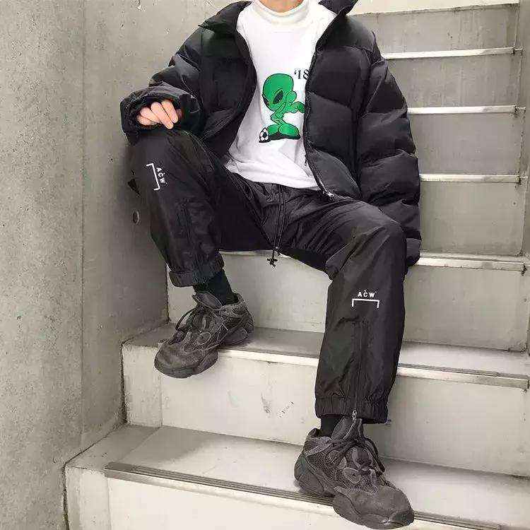 侃爷出事yeezy会大降价吗,侃爷yeezy解约