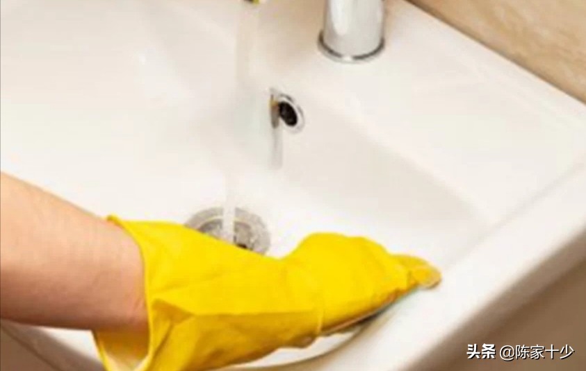 打扫卫生间小妙招,打扫卫生间生活小妙招用什么清理