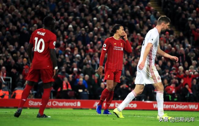 阿利松萨拉赫连线击败曼联,阿利松92分钟长传萨拉赫
