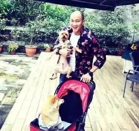 风云何润东照片,风云何润东演的哪个人物