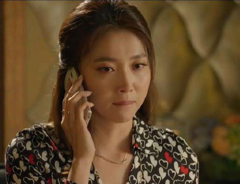 不懂为什么原配都要去打小三,为什么原配痛恨小三却不找男人闹