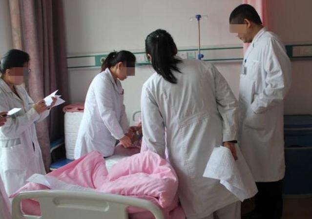 妻子第一次怀孕医生说是二胎,明明是头胎却被医生质疑生过娃