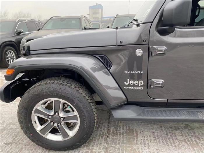 吉普越野车牧马人和自由行,jeep牧马人2024撒哈拉真实图片