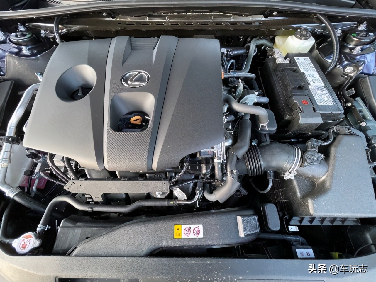 38号评测雷克萨斯es200,2023款雷克萨斯es250性能测试
