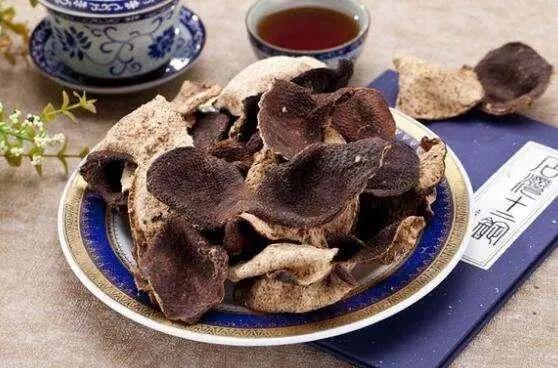 怎么用橘子皮自制口气清新剂,怎么用橘子皮做固体空气清新剂