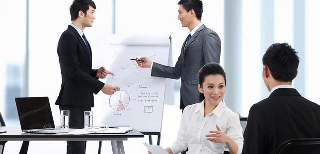 程序员脱离技术失业后是否更难找,程序员35岁以后的出路和前景