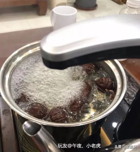 放了2年的凤眼，翻出来，虫子能组一个篮球队了