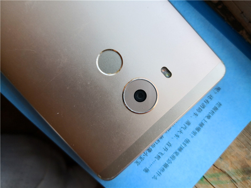 换手机镜头玻璃视频,自己动手更换苹果摄像头玻璃