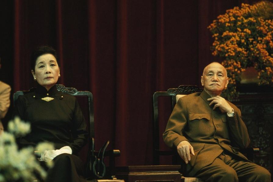 西北战役消灭马家军,咸阳之战马家军骑兵