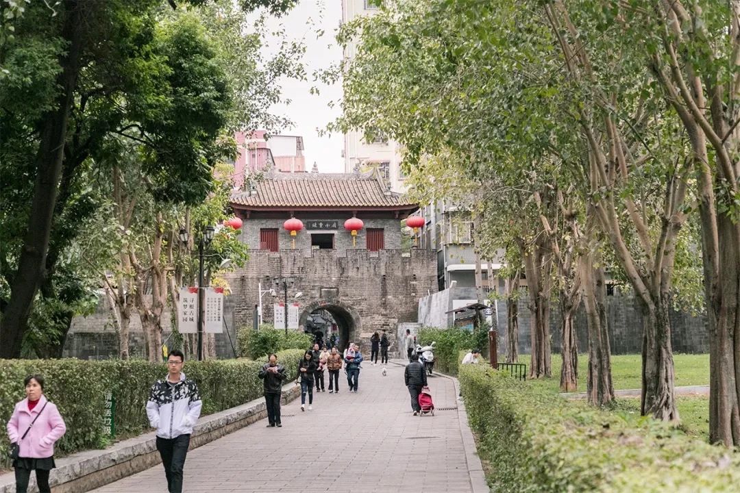 深圳1号线晚上好去处,地铁深圳一号线哪里好玩