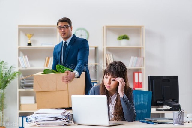 刚入职几天就被要求离职,突然收到公司通知被辞职了怎么办