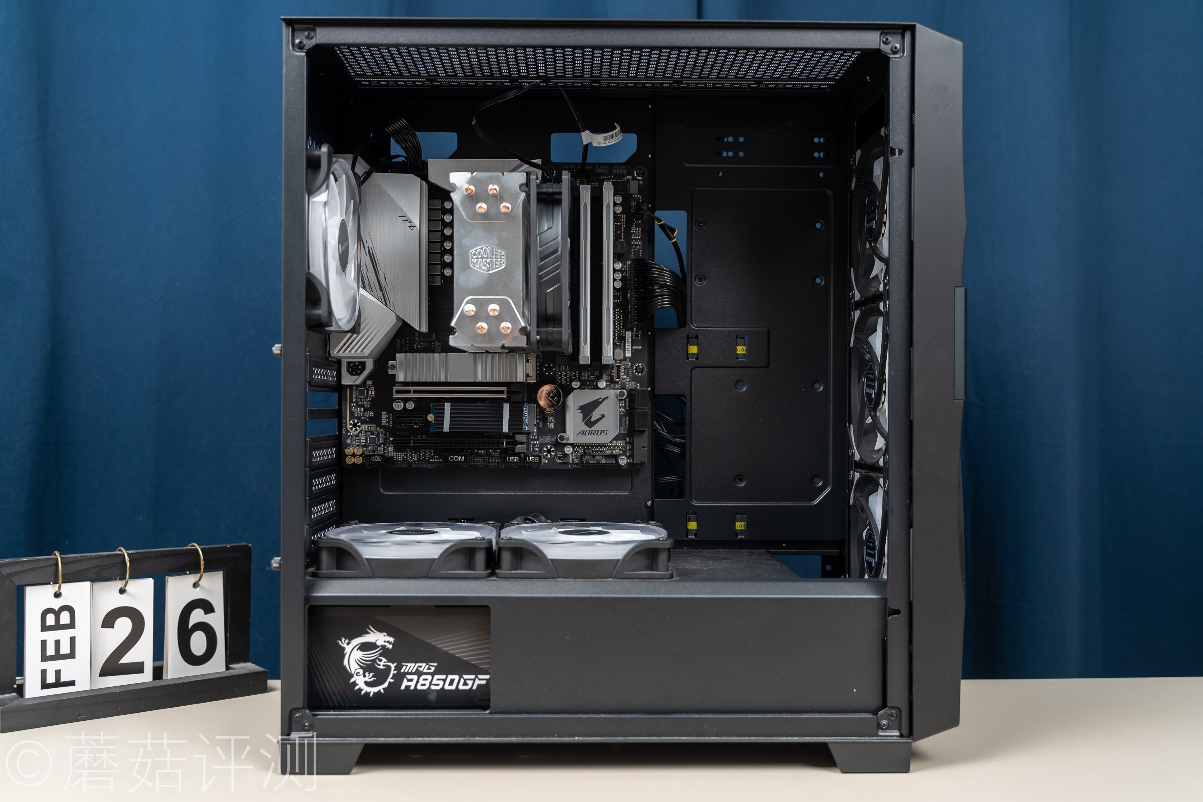 青春回忆系列：期望LPL夺冠，朋友装了台5700G主机玩lol