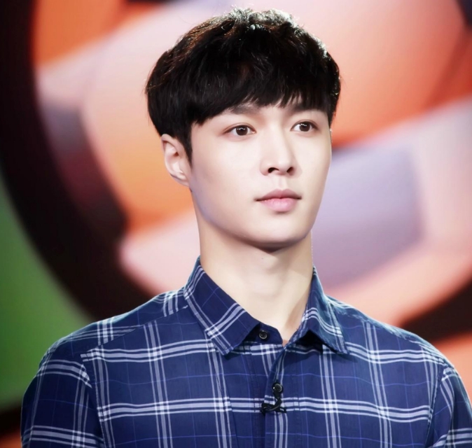 张艺兴被人质疑假唱,张艺兴回应假唱事件