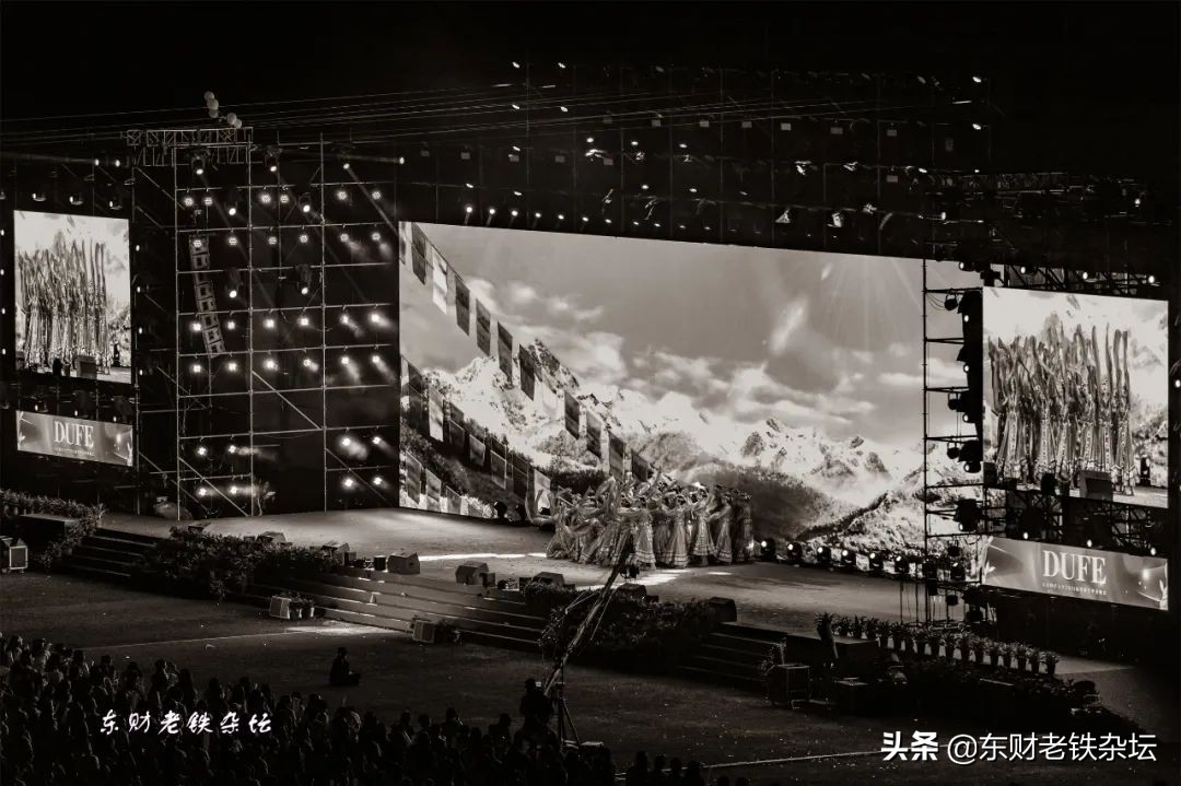 梦幻光雾山夜景演出,梦幻光影星空馆