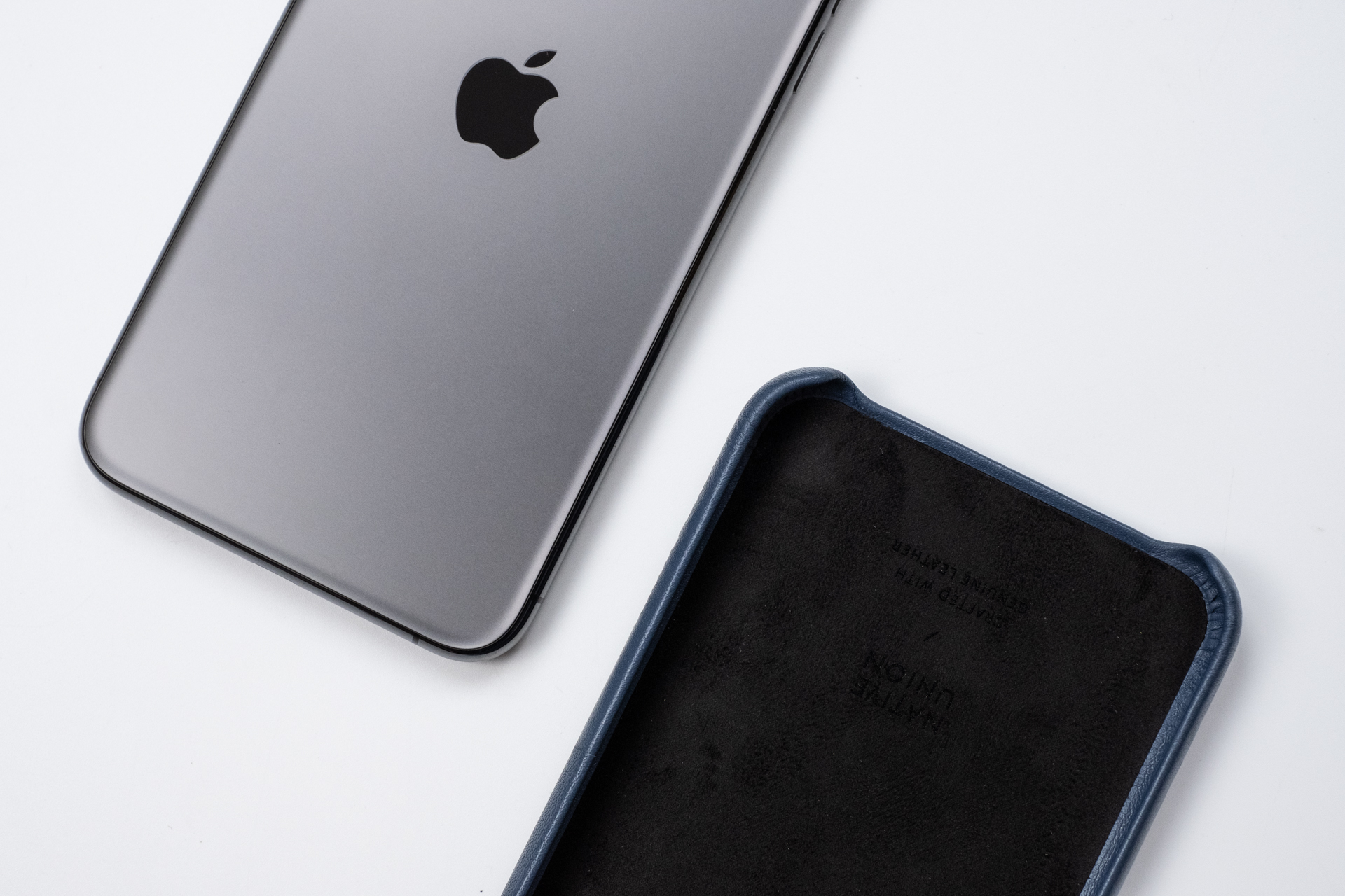 苹果官方体验店设计,苹果公司最具特点的专卖店设计