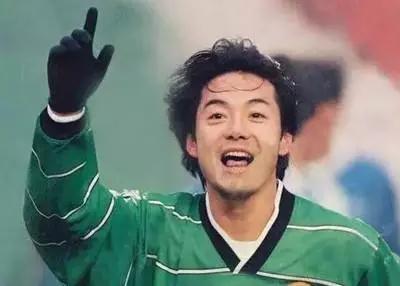 享用看球,邓乐军当过鲁能的队长吗