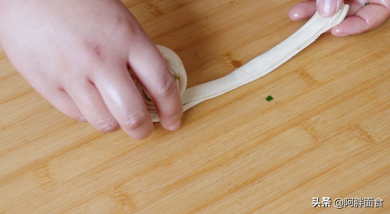 新手摆摊卖手抓饼需要什么酱料,手抓饼新手摆地摊创业攻略