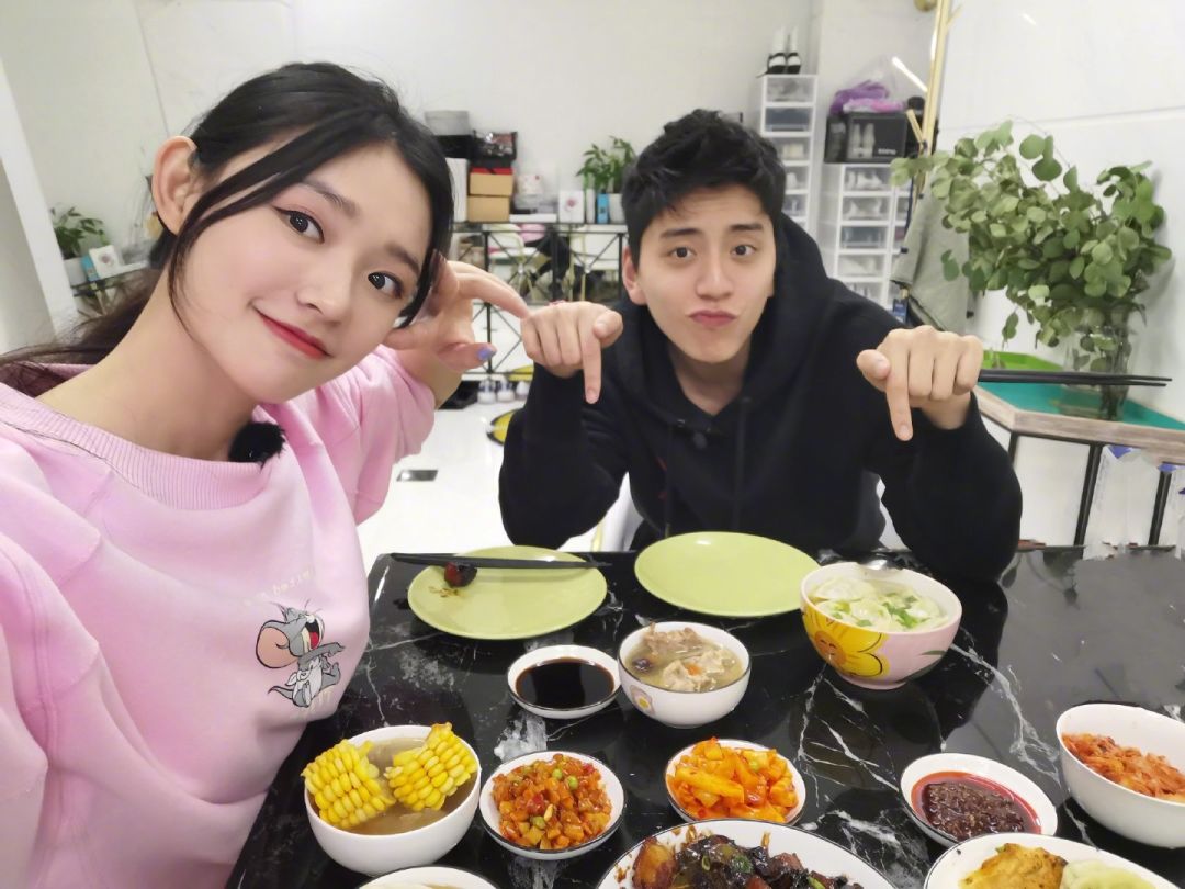 林允王大陆是男女朋友关系吗,林允王大陆唱歌