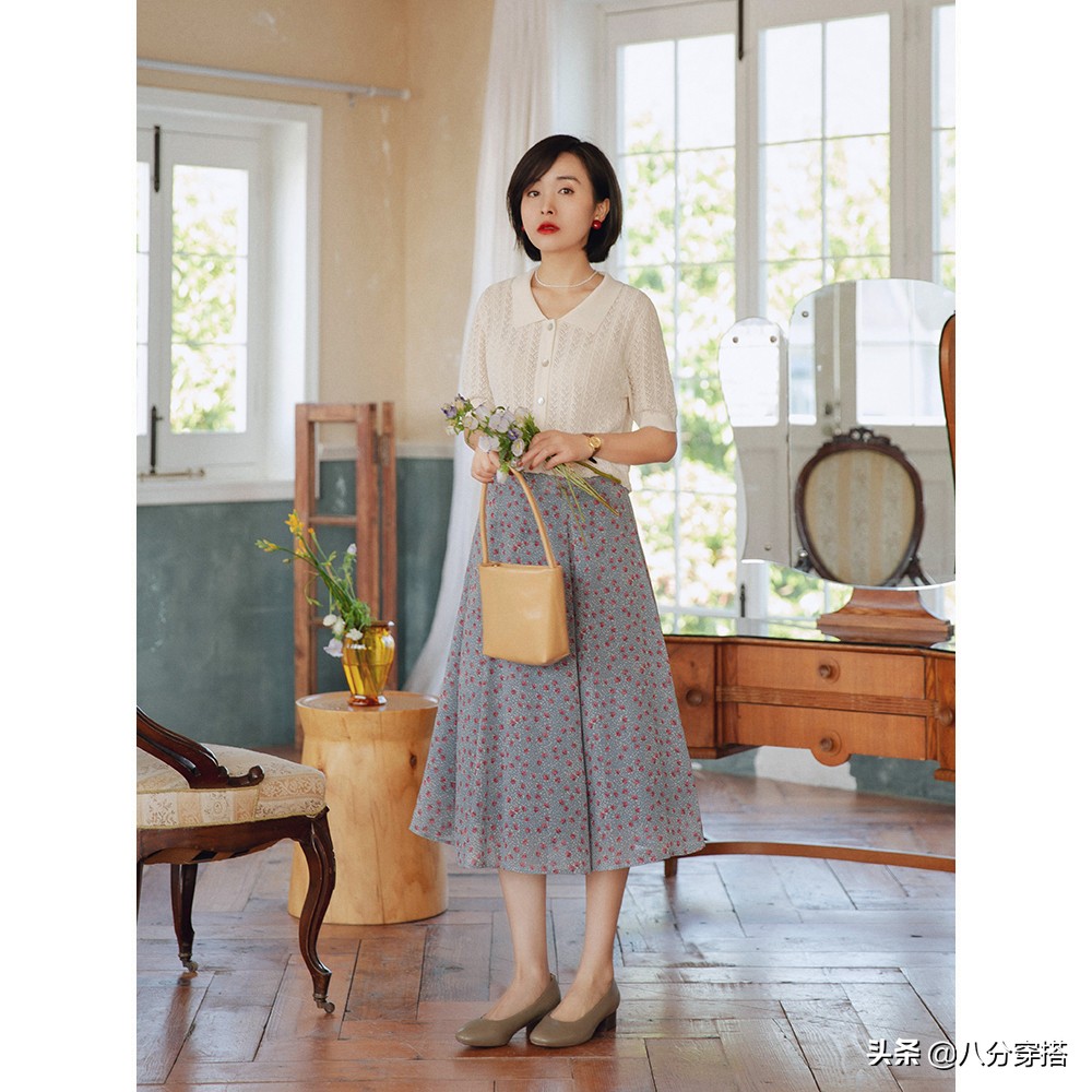 碎花裙该如何穿搭显高级,碎花裙这样选好看又显气质