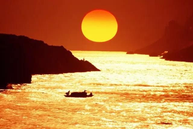 还有哪些描写祖国大好河山的古诗,关于祖国大好河山的古诗词有哪些