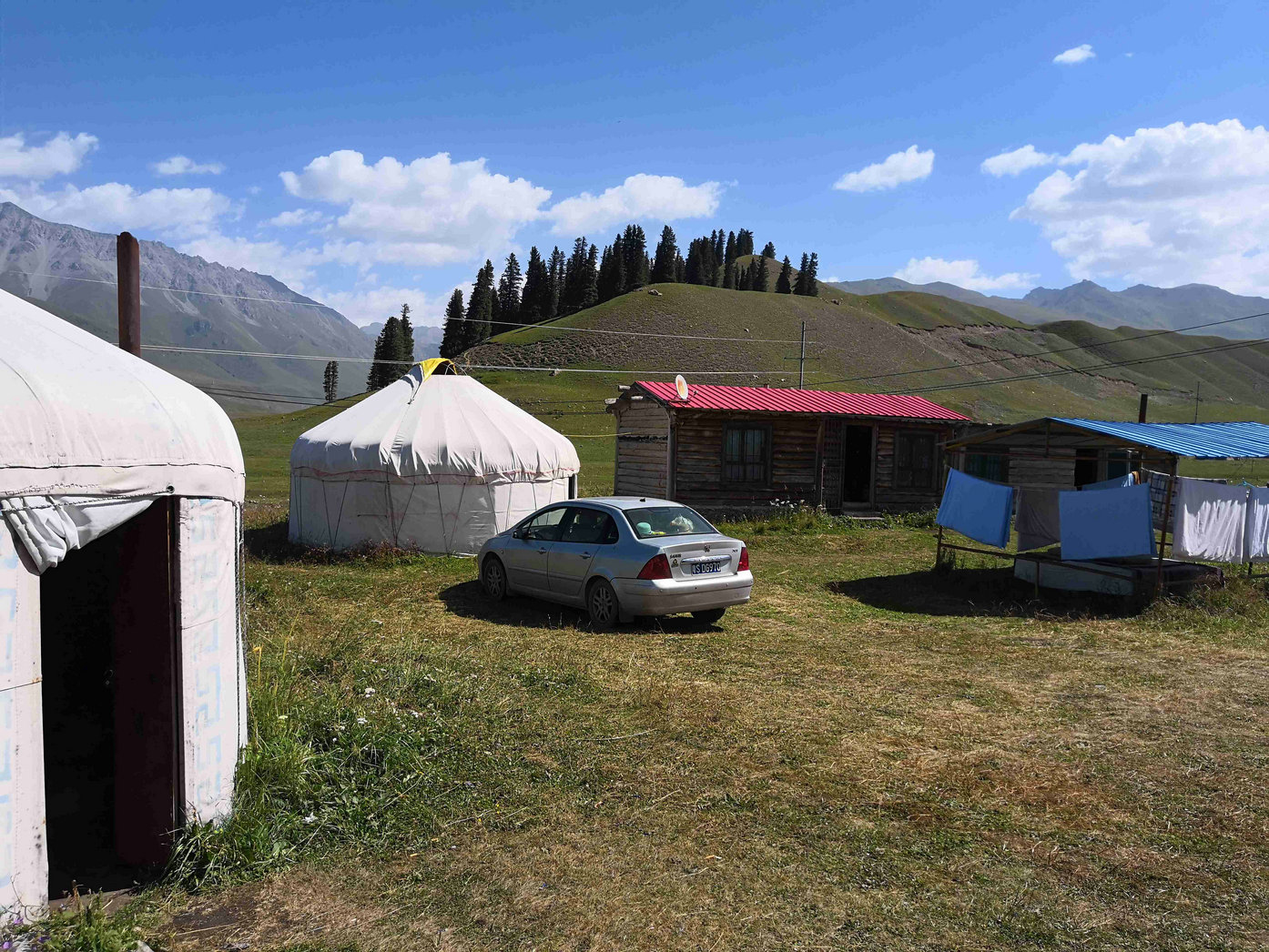 *疆新**蒙古包旅店老板，看他一天的收入多少，一个月就抵我一年工资