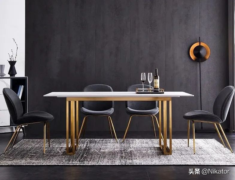 中式餐桌圆的好还是方的好,小客厅适合方餐桌还是圆餐桌