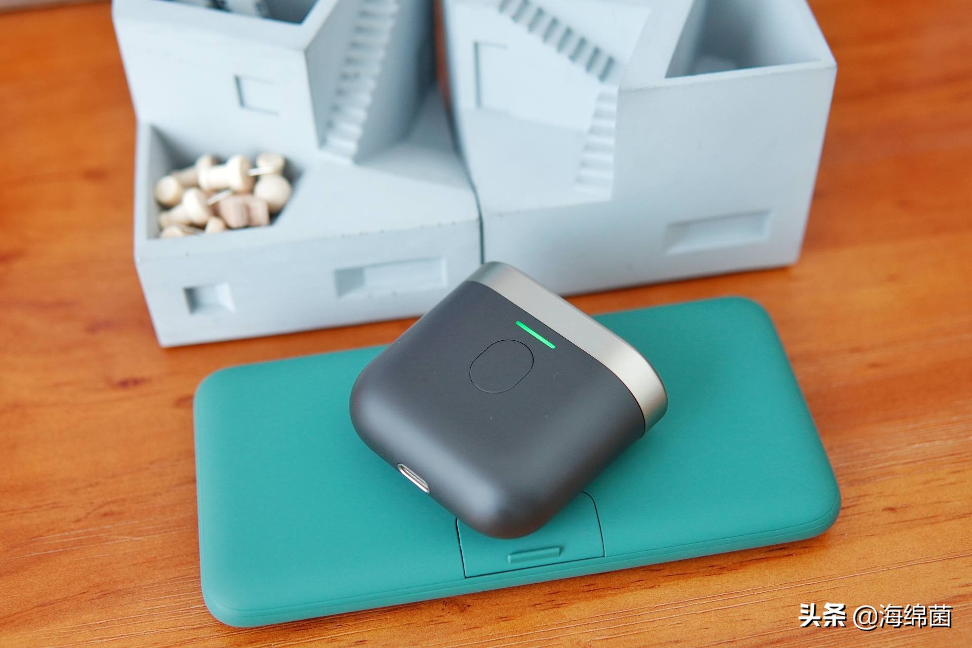 折叠充电宝闪充最新款,黑科技通用型无线充电宝