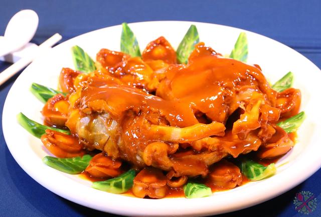 清蒸鲟龙鱼鱼子酱,三大美食鲟鱼鱼子酱