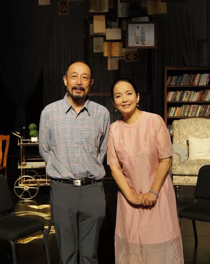 61岁的吕丽萍：嫁过3个男人，离过2次婚，提起张丰毅感到后悔