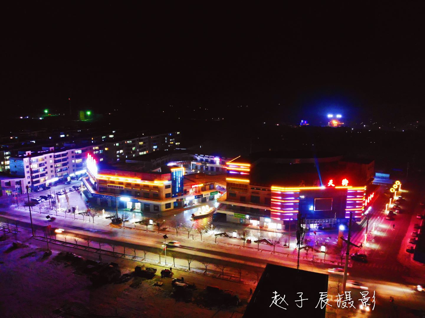 您好！我叫大靖，这是我的新名片