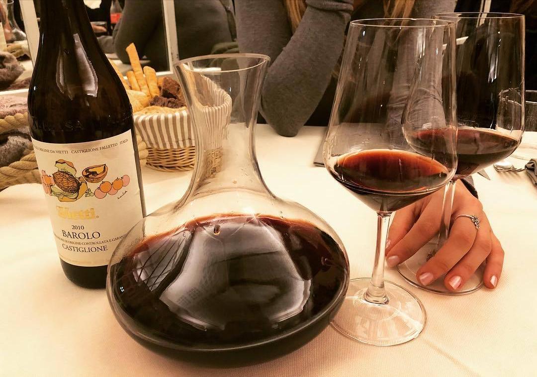 喝了红酒大概需要多长时间醒酒,红酒一般醒酒醒多长时间比较好喝