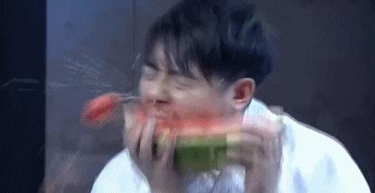 在闲鱼花540元买高达,在闲鱼花50块钱买游戏本