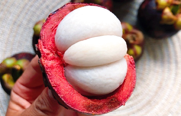 挑山竹要挑果壳硬的还是果壳软的,山竹是果壳比较硬好还是果壳变软