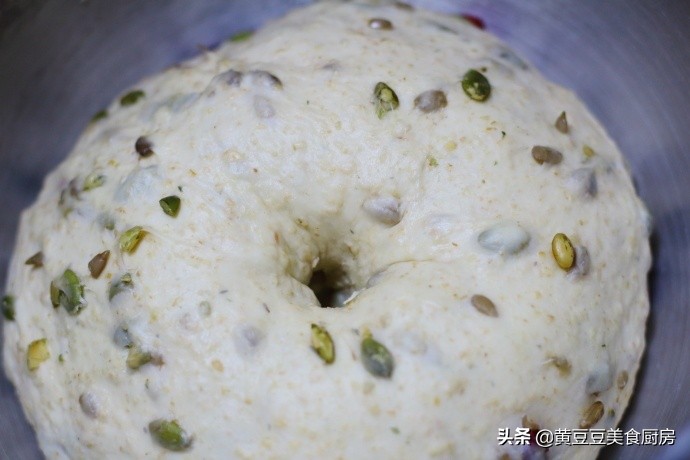 不用揉面粗粮坚果面包,零失败早餐面包